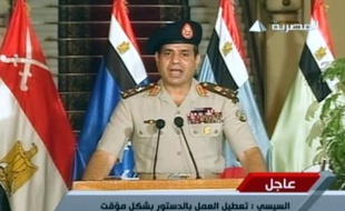 Cette capture d'écran montre le ministre de la Défense, le général Abdel Fattah al-Sissi, prononcant un discours le 3 juillet 2013 à la télévision égyptienne