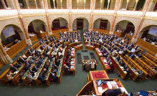 Le Parlement hongrois a adopté un ensemble de lois dénommé « Stop-Soros ».