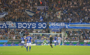 Ces dernières années et même avant, le Racing club de Strasbourg a livré un certain nombre de fins de championnats des plus stressantes à ses supporters qui sont souvent passés par toutes les émotions. Ils ne l'oublient pas avant un retour espéré en Ligue 1 lors d'une rencontre décisive vendredi