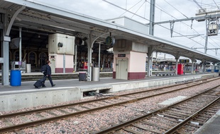 La gare de Toulouse Matabiau complètement déserte /Credit:FRED SCHEIBER/SIPA