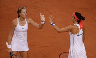 Les Bleues seront emmenées par leur duo Mladenovic (à g.) - Garcia.