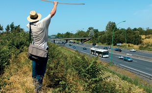 Le collectif Urbain, trop urbain, créé en 2010, a déjà réalisé huit tours à pied de la rocade.