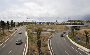 Une sortie d'autoroute à Nice.