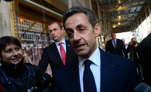 L'ancien président de la République Nicolas Sarkozy est convoqué jeudi aux fins d'une mise en examen pour "abus de faiblesse" par le juge d'instruction bordelais Jean-Michel Gentil rendez-vous qui pourrait être le début d'une suite d'ennuis judiciaires pour l'ex-chef d'Etat.