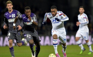 L'état de grâce se poursuit pour Alexandre Lacazette, qui reste sur quatre doublés consécutifs en L1, portant le total à 19 réalisations en 20 journées.