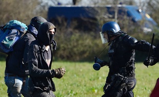 Troisième jour d'évacuation à la ZAD de Notre-Dame-des-Landes/ AFP PHOTO / LOIC VENANCE