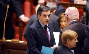 François Fillon qui fustige le "discours d'illusion" de François Hollande au Bourget, Jean-Marc Ayrault apostrophant la majorité sur son "triste bilan": le Premier ministre et le patron des députés PS ont croisé le fer mardi, lors d'une séance très tendue à l'Assemblée.