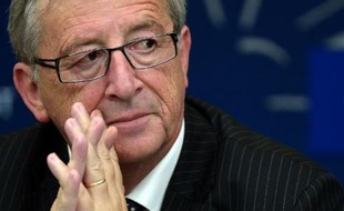 Le Luxembourgois Jean-Claude Juncker élu président de la Commission européenne le 15 juillet 2014, au Parlement européen à Strasbourg, dans l'est de la France