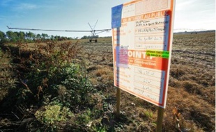 Les projets de panneaux photovoltaïques fleurissent dans les champs du Sud-Ouest.