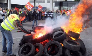 Grève à l'usine de Renault à Sandouville, le jour de la visite de Nicolas Sarkozy, le 6 octobre 2008
