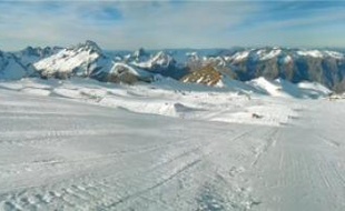 Grâce à son glacier, la station des 2 Alpes a pu lancer sa saison ce week-end.