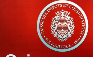La Caisse des dépôts (CDC) a enregistré en 2011 un bénéfice net divisé par plus de 10, à 206 millions d'euros (-90%), affecté par une perte d'un milliard d'euros sur la banque Dexia et 400 millions de provisions sur les portefeuilles d'actions, selon un communiqué publié jeudi.