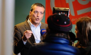 La nomination du syndicaliste emblématique de Florange (Moselle) Edouard Martin, comme tête de liste PS pour les européennes dans le Grand Est, est "une belle opération" et "un atout" pour le Parti socialisme, soulignent les éditorialistes jeudi.