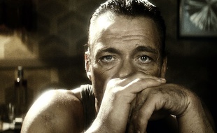 Jean-Claude Van Damme est Jean-Claude Van Damme dans «JCVD», à moins que ce soit l'inverse