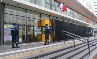 L'entrée de l’école Alain Fournier à Paris (14e).