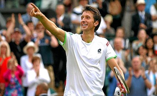 Sergiy Stakhovsky après sa victoire à Wimbledon contre Roger Federer, le 26 juin 2013.