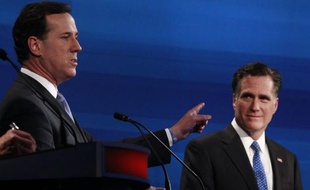 Mitt Romney, le favori de la course à l'investiture républicaine pour la présidentielle de novembre, a été durement pris à partie par des adversaires pugnaces lundi soir lors d'un débat à Myrtle Beach, en Caroline du Sud.