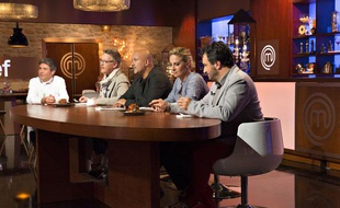 Le jury de «MasterChef»: Amandine Chaignot, Frédéric Anton,Yves Camdeborde, Sébastien Demorand et Michel Roth.
