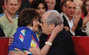 Macha Méril et Michel Legrand, lors de l'enregistrement de l'émission de Michel Drucker, à Paris, le 5 mars 2014.