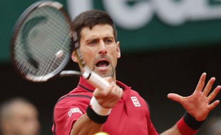 Novak Djokovic contre Tomas Berdych le 2 juin 2016 à Roland-Garros.