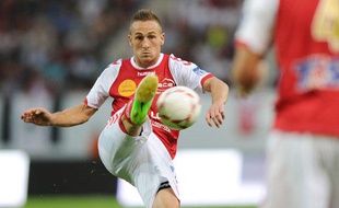 L'attaquant du Stade de Reims, Gaëtan Courtet, lors d'un match de Ligue 1 le 12 août 2012 contre Marseille.