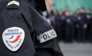 Illustration: Un policier, police française.