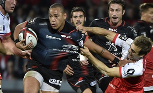 Le trois-quart centre du Stade Toulousain Gaël Fickou lors du match de Top 14 contre Grenoble, le 7 novembre 2015 à Toulouse.