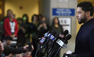 L'acteur Jussie Smollett s'exprime à Chicago le 26 mars 2019 après l'abandon des charges qui le visaient.