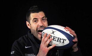 Le XV de France "n'a pas le droit de se louper" et doit plus particulièrement réussir son entame de match face à l'Angleterre dimanche (16h00) dans le Tournoi des six nations, rappelle l'ailier Julien Malzieu pour qui la réception des Anglais "est un match comme un autre."