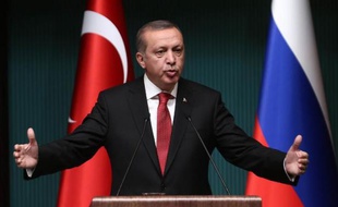 Le président turc Recep Tayyip Erdogan le 1er décembre 2014 dans son nouveau palais présidentiel à Ankara