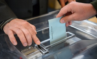 Un bureau de vote le 26/05/2019. Credit:ALLILI MOURAD/SIPA/