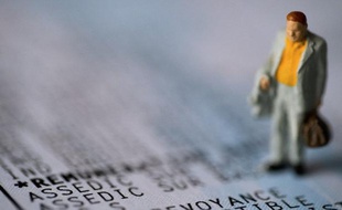 Matignon a démenti vendredi tout arbitrage sur les allègements de charges sur les bas salaires, alors que, selon Les Echos, le gouvernement aurait renoncé à une partie du coup de rabot qu'il envisageait.