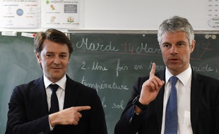 François Baroin désigne du doigt le prochain président LR.
