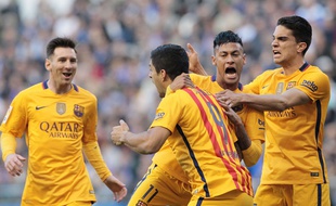 Les joueurs du Barça fêtent un but contre La Corogne le 20 avril 2016.