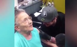 A 79, elle part de sa maison de retraite pour se faire tatouer