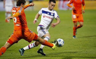 Hubert Fournier attend davantage de Mathieu Valbuena, qui s'est notamment révélé décevant en Ligue des champions face à Valence (0-1).