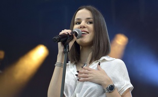 Marina Kaye n'a pas digéré la réaction de Gilbert Rozon après sa victoire dans La France a un incroyable talent en 2011.