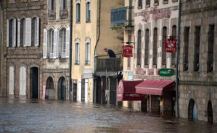 Rue inondée le 2 janvier 2014 à Quimperlé