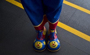 Image de clown à Kuala Lumpur. Un jeune homme a été condamné à Béthune à six mois de prison avec sursis, pour avoir menacé des passants, déguisé en clown