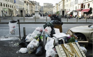 Les conditions d'attribution de marchés sur la collecte des ordures intéressent la justice.