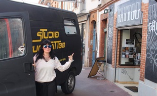 Pascale Roget lance son truck tatoo à Toulouse.