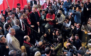 "Un symbole fort", une "bonne nouvelle": les habitants d'Hénin-Beaumont attendaient samedi avec impatience le duel à venir entre Jean-Luc Mélenchon et Marine Le Pen dans la 11e circonscription du Pas-de-Calais pour les élections législatives.