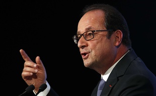 Le président François Hollande le 8 septembre 2016 salle Wagram à Paris.