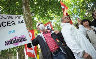 La manifestation, qui s'est déroulée hier midi, avait pour but d'interpeller le préfet.