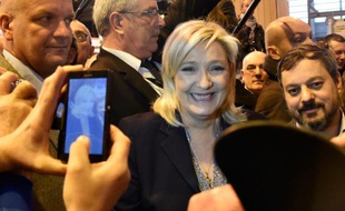 La présidente du FN Marine Le Pen à Paris, le 1er mars 2016