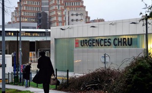 Le patient nordiste atteint du nouveau coronavirus, proche du SRAS, premier cas confirmé en France, était jeudi dans un état stable mais toujours très sérieux, au service de réanimation du CHRU de Lille, où il a été transféré dans la nuit de mercredi à jeudi.