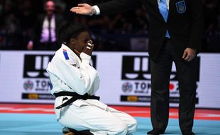 Madeleine Malonga remporte sa première médaille mondiale.