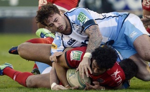 L'ancien international anglais Danny Cipriani a été conduit à l'hôpital mercredi soir après avoir été renversé par un bus, a déclaré jeudi son club de Sale.