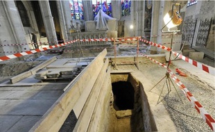 De la charpente aux combles, l'ancienne chapelle des minimes fait peau neuve. Réouverture prévue début 2011.