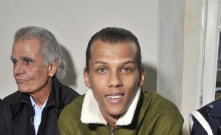 Mandatory Credit: Photo by Swan Gallet/WWD/REX/Shutterstock (6073778ax)
Stromae in the front row
Louis Vuitton show, Spring Summer 2017, Paris Fashion Week, France - 05 Oct 2016
/Rex_VuittonPFW_6073778AX//1610051337
